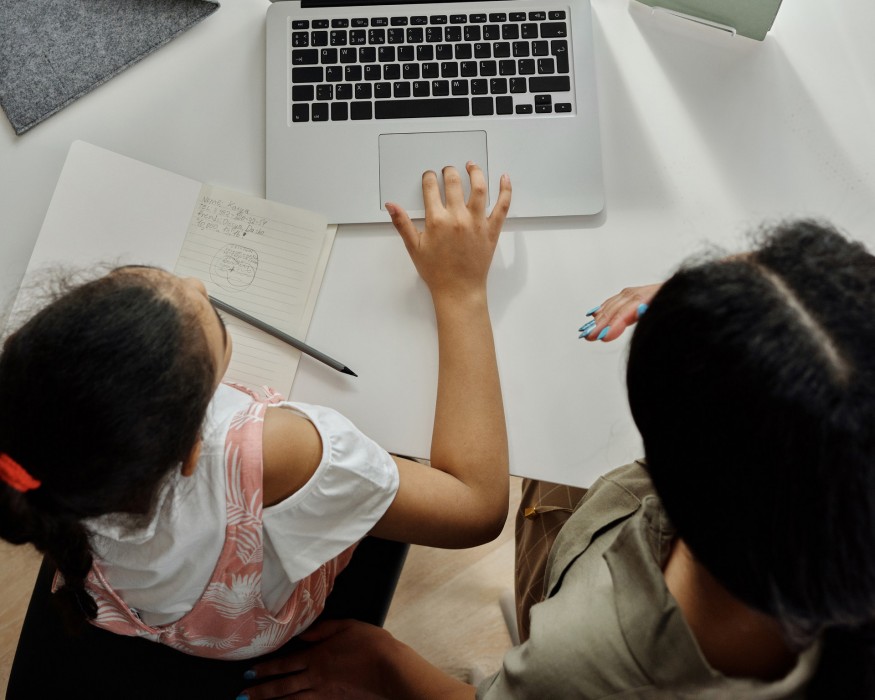 mother-helping-her-daughter-with-homework-4260477_cropped