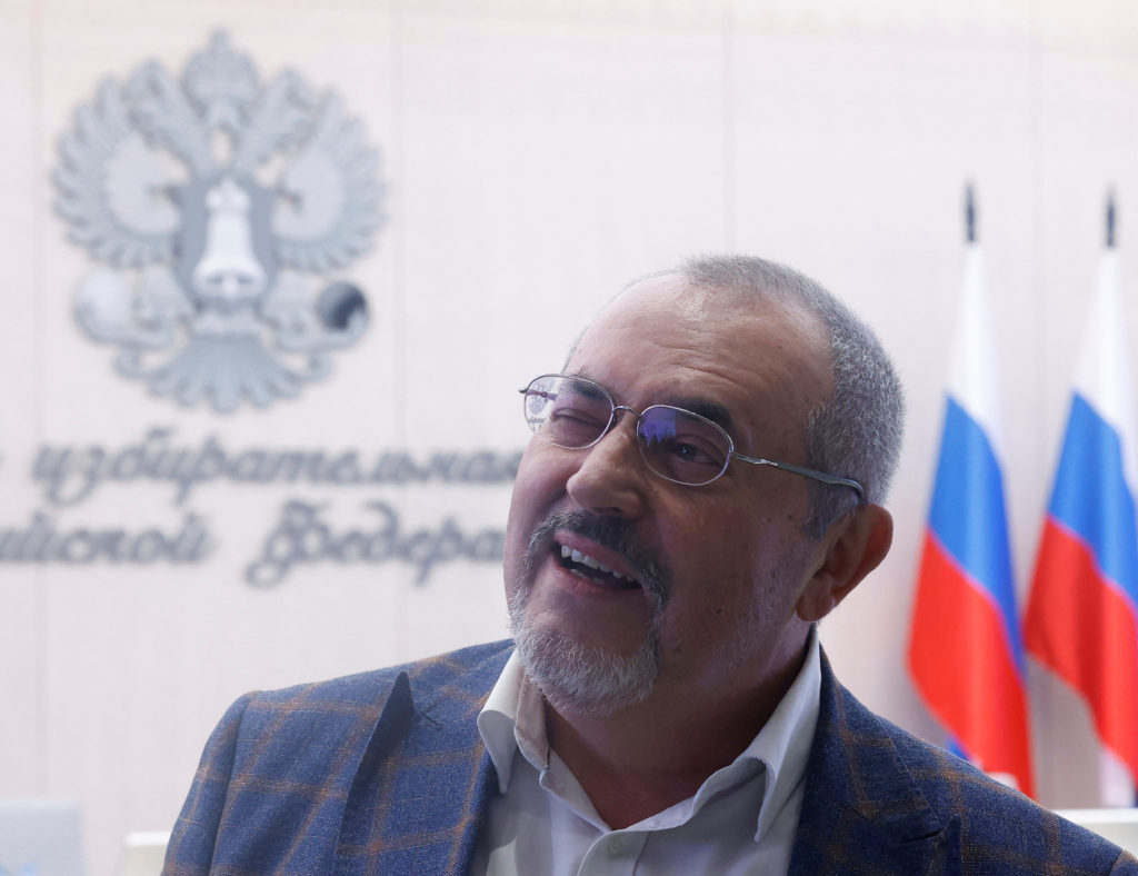 Boris Nadezhdin, who plans to run for Russian president in 2024, visits election commission office in Moscow